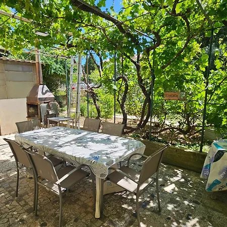 Ferienhaus Maison Avec 3 Et Jardin Saint-Estève
